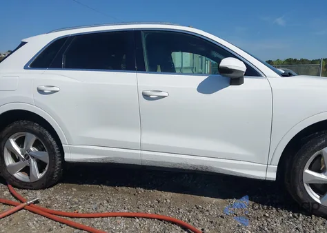 2021 Audi Q3 Premium 40 Tfsi Quattro Tiptronic from USA, damaged, VIN WA1AUCF35M1075251